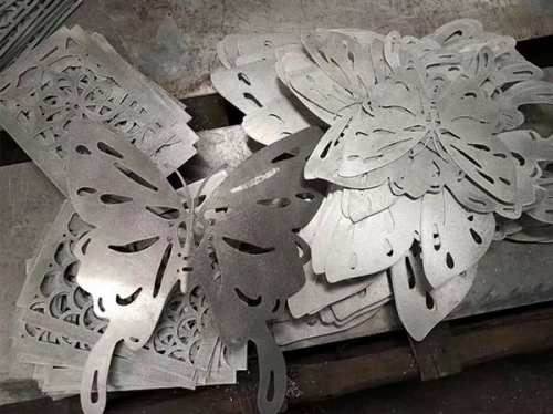 楚雄蝴蝶型雕花鋁單板